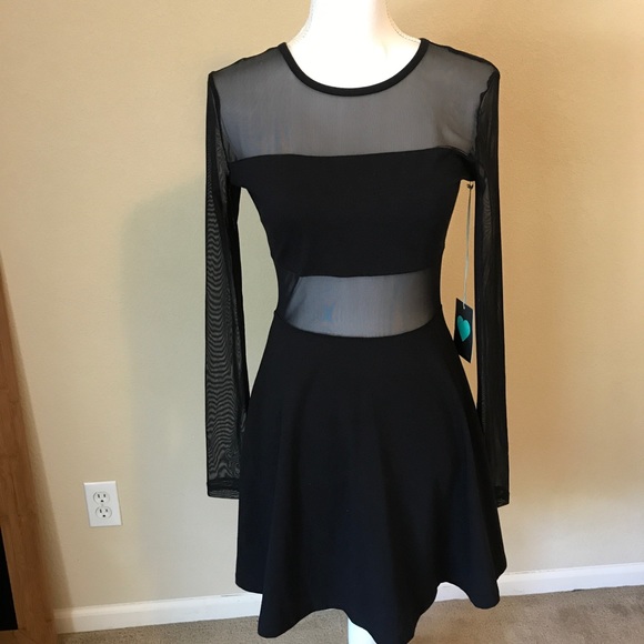 Kendall & Kylie Dresses & Skirts - ⭐️ MOVING SALE! ⭐️ NWT Kendall & Kylie Dress